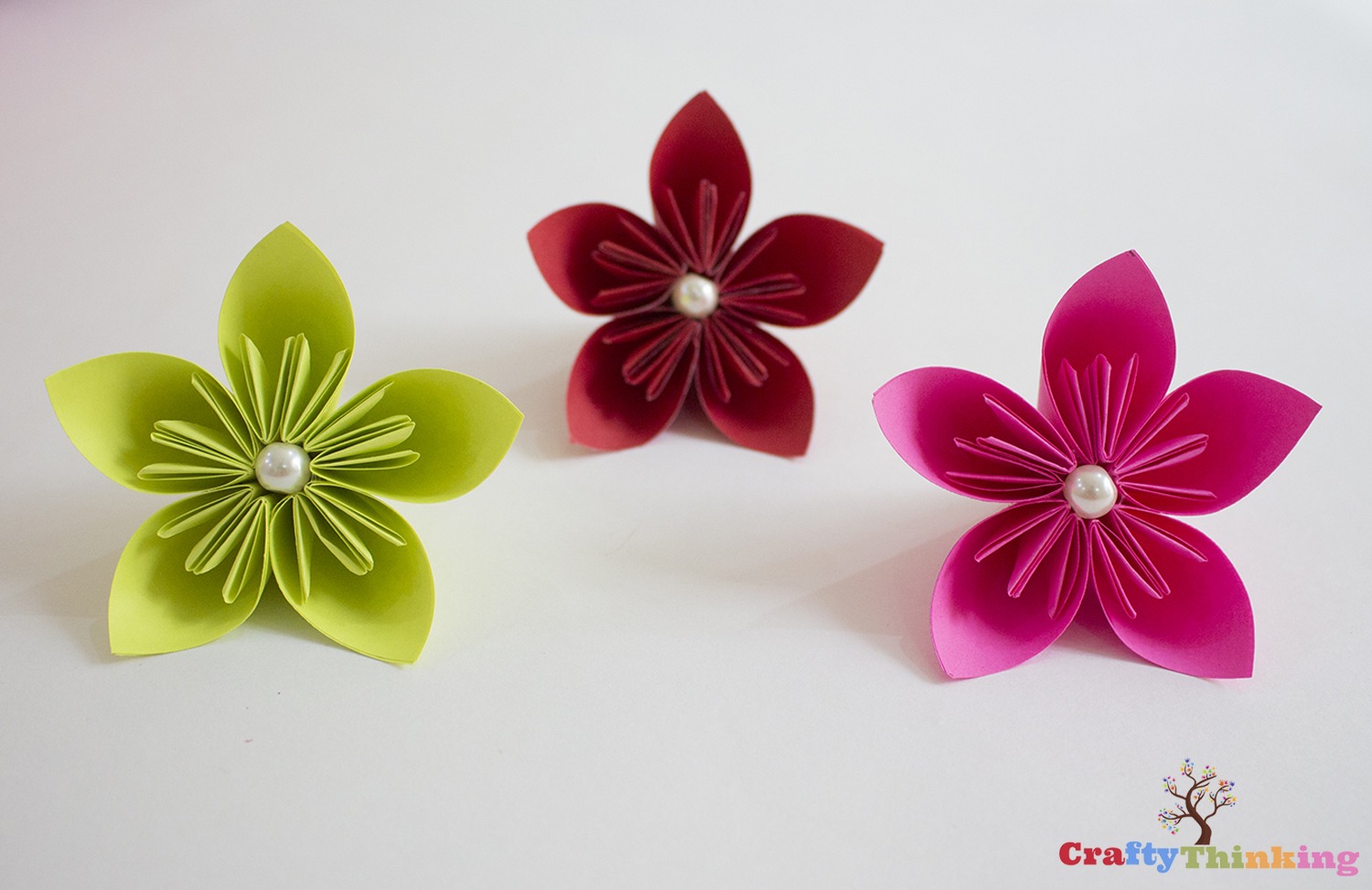 How to make Easy Origami Kusudama Paper Flowers - CraftyThinking